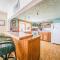 The Tardis - Kitty Hawk MP 4.5, Ocean View, 275 Yds to Beach, Hot Tub, YR Flex Stays