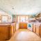 The Tardis - Kitty Hawk MP 4.5, Ocean View, 275 Yds to Beach, Hot Tub, YR Flex Stays