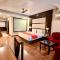 Indraprastha Resort - A Centrally Heated and Air Cooled City Center Resort