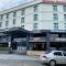 BUSINESS EXPRESS HOTEL