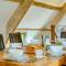 3 Bed in Brecon oc-88249