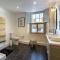 5 Bed in Minehead oc-63301