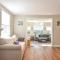Large Great Location Dog Friendly