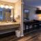 Scottish Fairway Inn