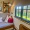 The Shepherds Hut @ Graingers