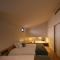 OTARU RETREAT by Onko Chishin