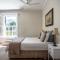 Sandown Lodge