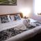 Xhulio Castle Walk Guesthouse