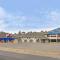Colonial Square Inn & Suites - Saskatoon
