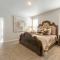Entire House~ Spacious~ Prime Location~ Backyard