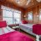 Mitchs Haven - Kitty Hawk MP 2, Oceanfront, 3 Bedrooms, Vintage Charming Cottage