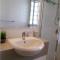 Merivale stay in South Brisbane two beds two baths one parking