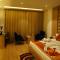 Hotel RRV with Free Parking