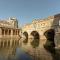 Bennetts Lodgings - Stylish 2BR Georgian Flat - Heart of Bath - Sleep 6