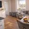 Moderne Wohnung mit Privatpool