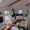 Blue Hills Luxury Apartment, Bay Front with Parking