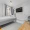 Stunning Townhouse - 7 bedrooms - up to 18 Guests