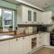 4 Bed in Brecon oc-bn151