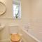 3 Bed in Holt oc-2150