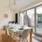 3 Bed in Holt oc-2150
