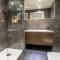 The Quadrant - The King Suite