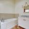 1 Bed in Langham oc-1733