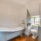 5 Bed in Selkirk oc-tower