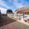 4 Bed in Wells-next-the-Sea oc-1952