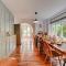 6 Bed in Cromer oc-1996