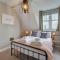 6 Bed in Cromer oc-1996
