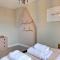 6 Bed in Cromer oc-1996