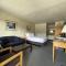 Chalet Inn Chalet Inn