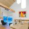 6ty6 Vacation Home