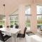 Resort 2 Ocean Cottage A 77