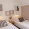 LocaLise - Maison E4 au Guilvinec - A 20m de la mer avec jardin et piscine - Tout à pied, plages, port, centre, commerces, marché - Wifi inclus - Linge de lit inclus - Animaux bienvenus
