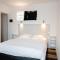 Brit Hotel LArrivée Guingamp