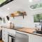 Luxury Airstream w hot tub, king bed, & grill