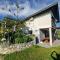 Vineyard Cottage with Private Jacuzzi