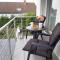 Gelbe Koffer - Design-Apartment in Schiffweiler - 2 Parkplätze - Self-Check-in - ruhig & naturnah