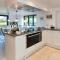 4 Bed in Llanbedrog oc-1frond