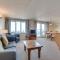 2 Bed in Clifton Court oc-fl24