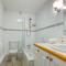 2 Bed in Clifton Court oc-fl24