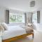 4 Bed in Ilfracombe oc-autumn