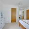 4 Bed in Ilfracombe oc-autumn