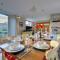 4 Bed in Lynton oc-stably