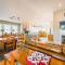 Maison des Jeux - Corolla, Ocean Sands, Beach 500 Yds, Pool, Hot Tub, EV Charger, 3 Dogs Allowed