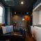 Silk Court 202