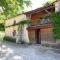 Rustic Castle in Bon-Encontre with Terrace - Saint-Caprais-de-Lerm