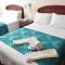 Hotel Makroz