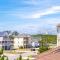 Oceans View - Kill Devil Hills MP 8, 200 Yds to Beach, Hot Tub, Pool Table, Pets OK